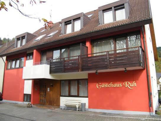 Gaestehaus Ruh - Non-Smoking ไฟรบวร์กอิมไบรส์เกา ภายนอก รูปภาพ